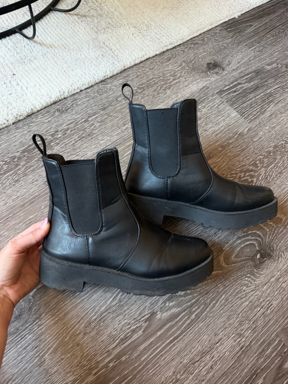 Dirty Laundry Monet Platform Chelsea Boot